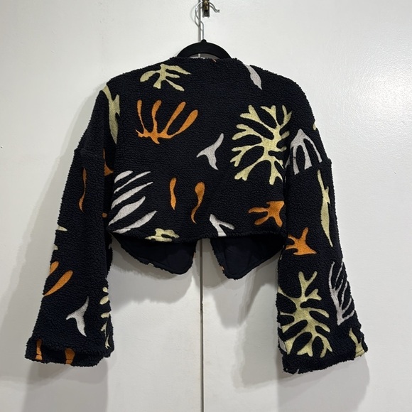 NWT Anthropologie Pilcro Embroidered Fleece Shrug One Size - Picture 6 of 6